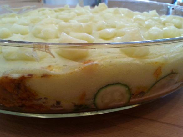 Hack-Kartoffel-Gemüse-Auflauf