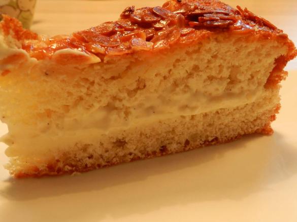 Bienenstich mit Hefeteig