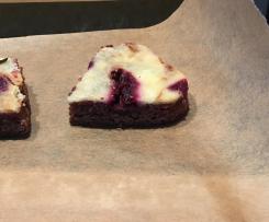 Cheesecake-Brownies mit Himbeeren