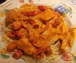 Paprika-Lachssoße für Spaghetti