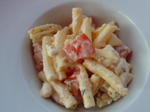 Nudelsalat griechischer Art