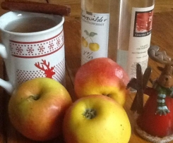 APFELPUNSCH AUS SELBSTGEM .APFELSAFT! FÛR DIE GROßEN ;)