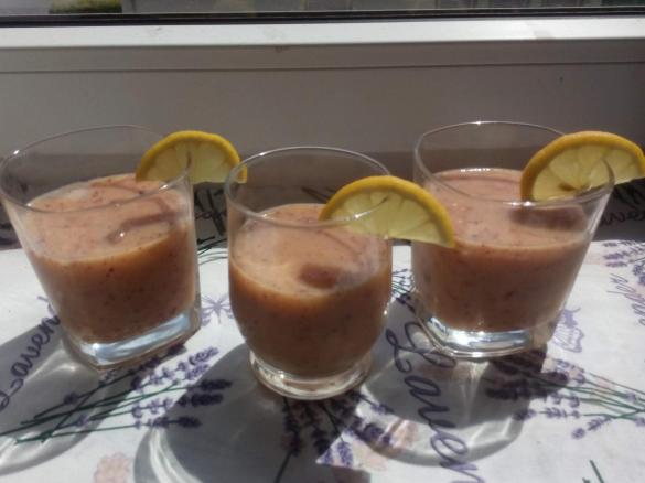 erfrischender Pfirsich Smoothie