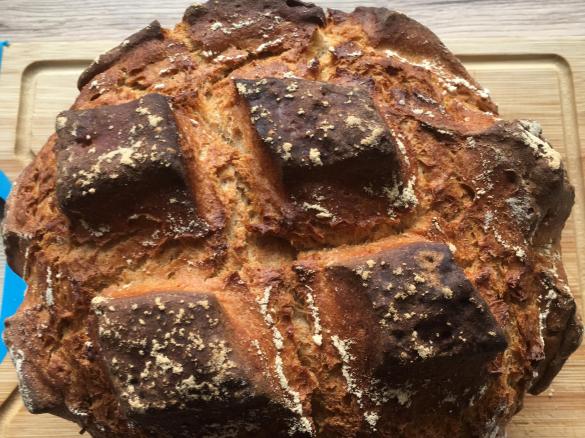 Roggenbrot mit Creme fraiche