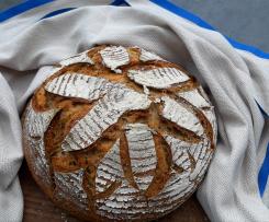 Sauerteig Brot mit Brühstück und Ruchmehl