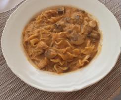Champignon-Hähnchen mit Nudeln