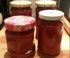 Erdbeer-Himbeer-Eierlikör-Marmelade