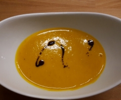 Kürbissuppe mit Kokosmilch