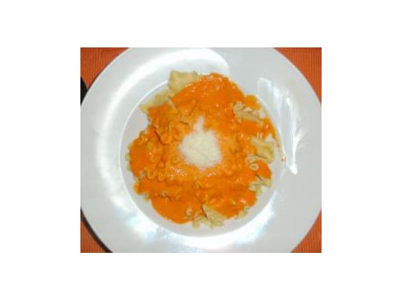 Paprika-Schafskäse-Sauce