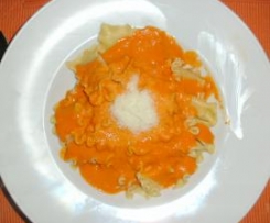 Paprika-Schafskäse-Sauce