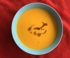 Suppe von Butternusskürbis