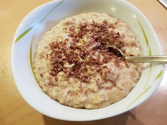 Energielieferndes Frühstücks - Porridge