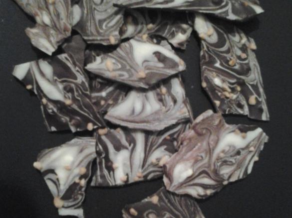 Bruchschokolade  -> perfektes Mitrbingsel zu jedem Anlass