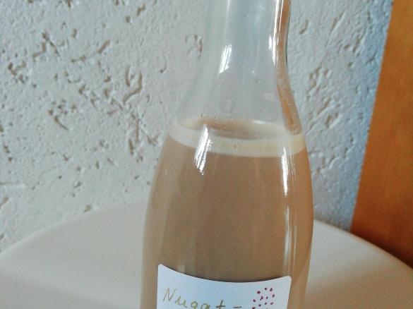 Nugat-Marzipan-Likör