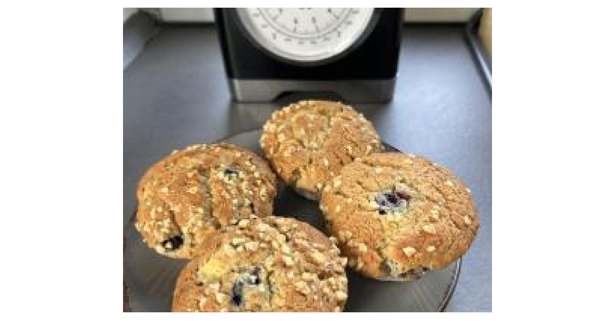 Variation Apfel-Blaubeer-Haselnuss-Muffins von MarenKurz. Ein Thermomix ...