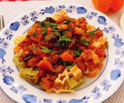 Gemüsepfanne mediterran mit Zucchini, Aubergine Paprika