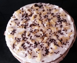 Sommerlich saftiger Ananaskuchen ohne Backen