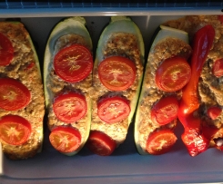 Gefüllte Zucchini & Paprika (vegetarisch)