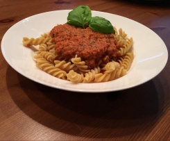 Fruchtige Tomatensoße mit Thunfisch