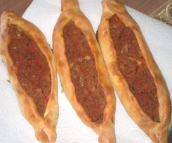 Pide mit Hacklfleisch