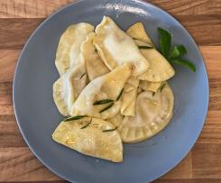 Ravioli mit Scampifüllung
