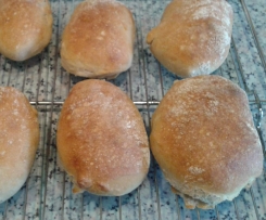 Schweizer Bürli mit Starter