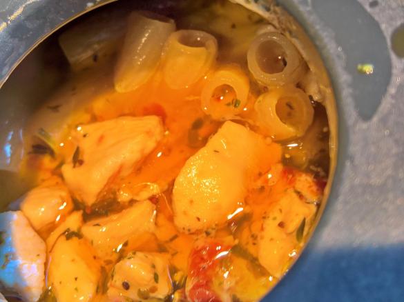 One-Pot-Pasta mit Hähnchen & Tomaten