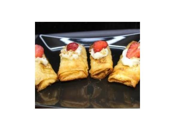 Orientalische Blätterteigröllchen "Snoud el Sit"