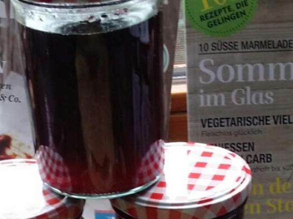 Brombeergelee - aus selbstentsafteten Beeren