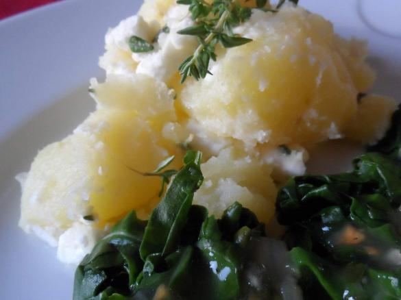 Käse-Kartoffeln mit Mangold
