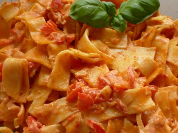Paprika Sahne Nudeln