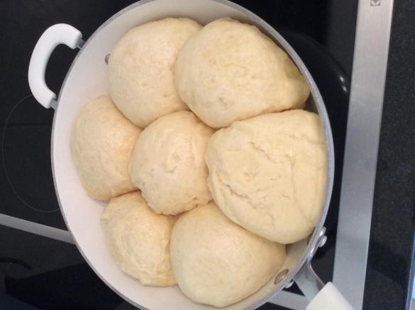 Dampfnudeln von der Oma