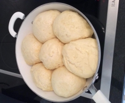 Dampfnudeln von der Oma