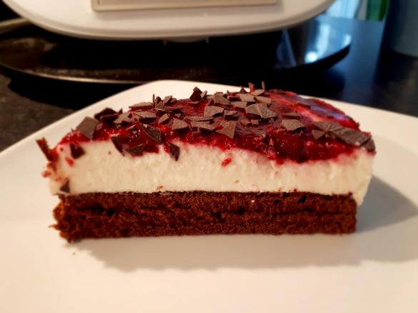 Schoko-Quarktorte mit Fruchtspiegel