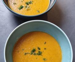 Paprika-Grünkern-Suppe