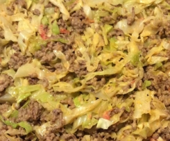 Spitzkohl mit Hackfleisch und Reis