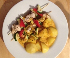 Hähnchen-Spieße mit Paprikasauce