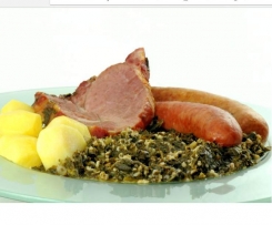 Grünkohl mit Kassler, Mettenden  und Cabanossi 