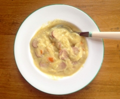 Getrüffelte Kartoffelsuppe mit Mettenden 