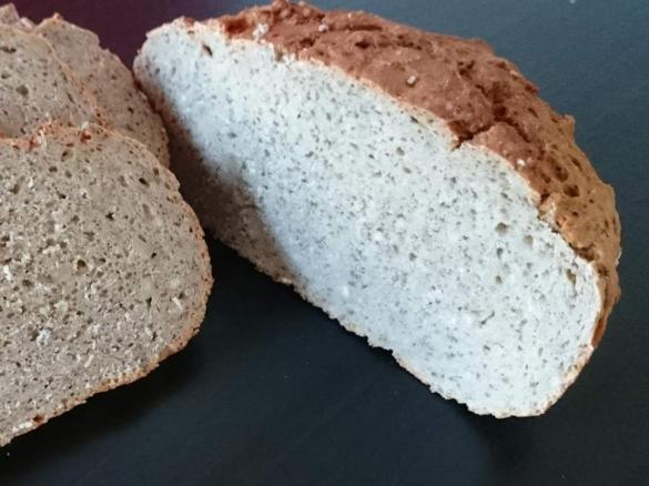 Dinkel Roggen Chia Brot 