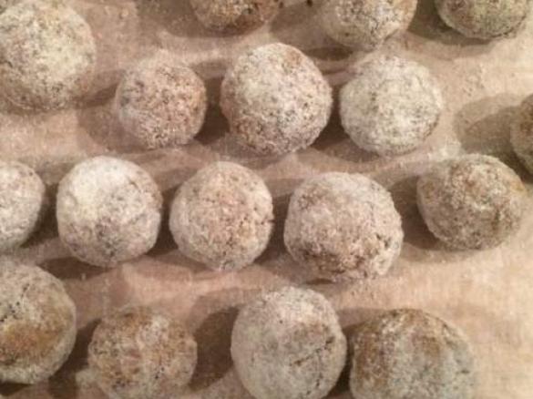 Schokoladen-Haselnuss-Schneebälle (Vegan)