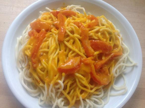 Weltbeste Kürbissoße für Spaghetti