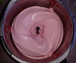 Erdbeersofteis ohne Sahne