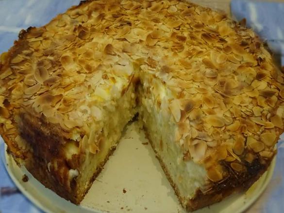 Apfelkuchen mit Schmanddeckel