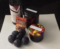 Pflaumen (Zwetschgen) in Rotwein