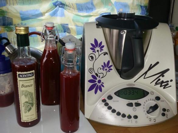 Erdbeer-Balsamico-Essig