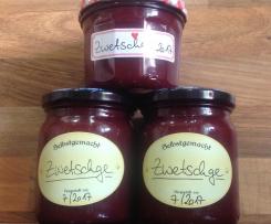 Zwetschgenmarmelade mit Kardamom und Walnüssen