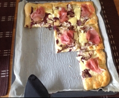 Pizza mit Radicchio