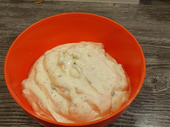 Glücksmixer Schneller Kräuterquark - proteinreich - ideal zu Ofengemüse oder Gemüsesticks