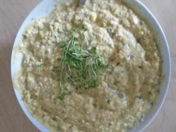 Remouladen Soße Sauce,perfekt zur Eierverwertung, zu Raclette, Fondue und Grillen oder einfach so als Brotaufstrich